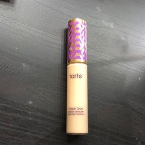 Tarts shape tape in light sand